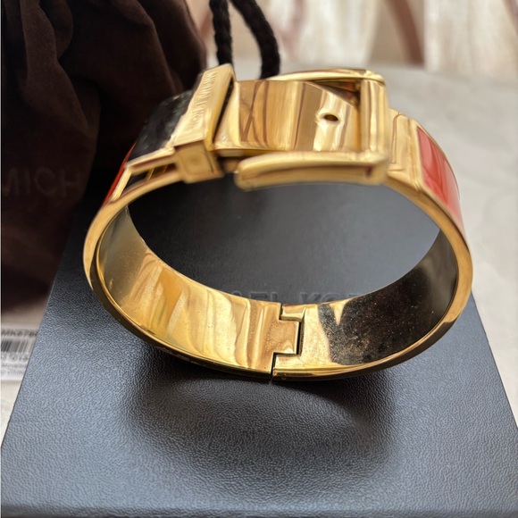 🆕Michael Kors Iconic Orange and Gold Bangle - Picture 2 of 6